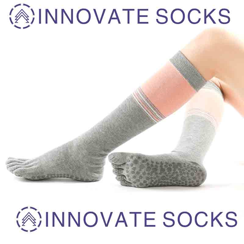 Five Toe Ladies Yoga Socks Winter Non-slip Cotton Yoga Socks Mid Crew Stocks